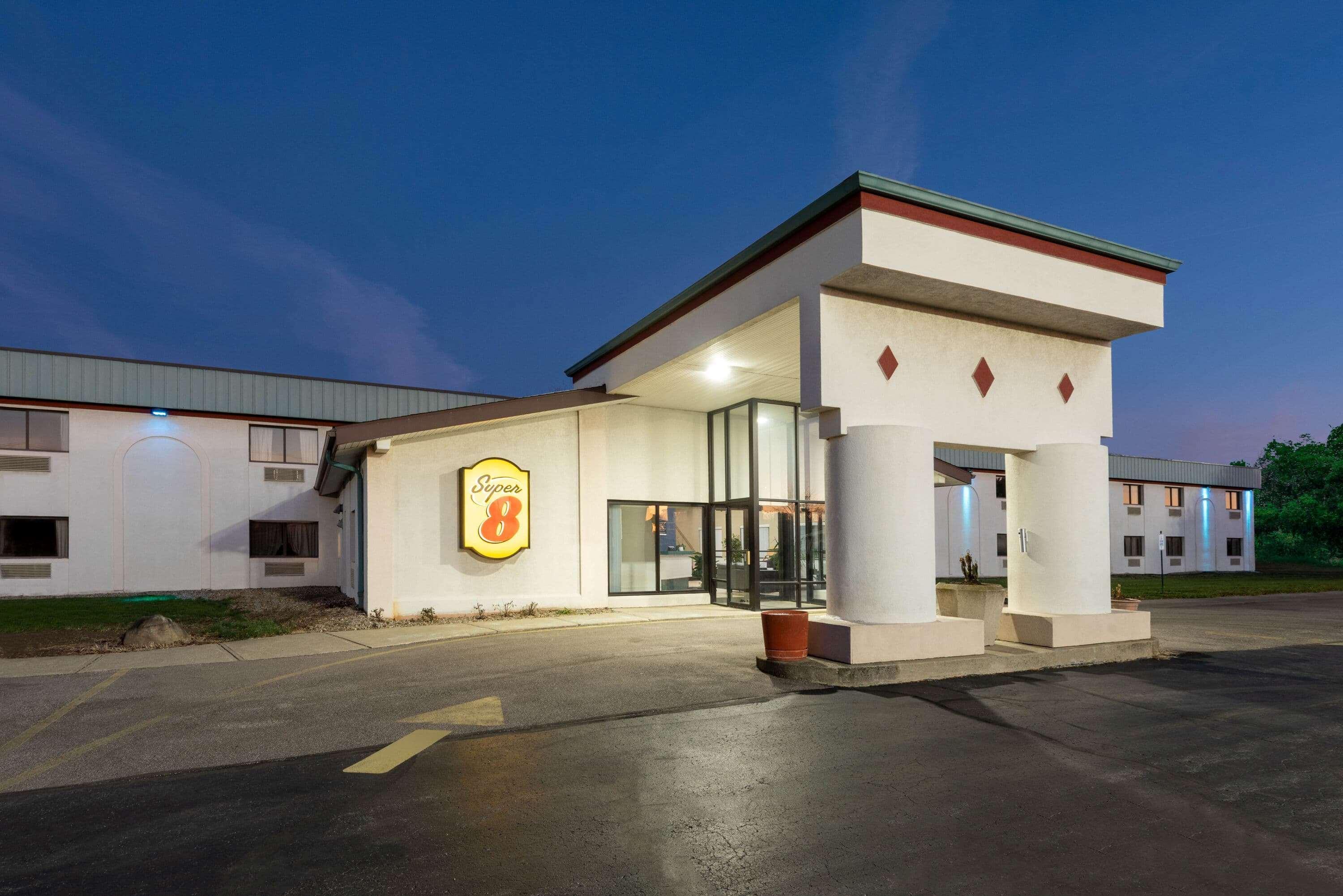 スーパー 8 バイ ウインダム クリーブランド North Ridgeville エクステリア 写真